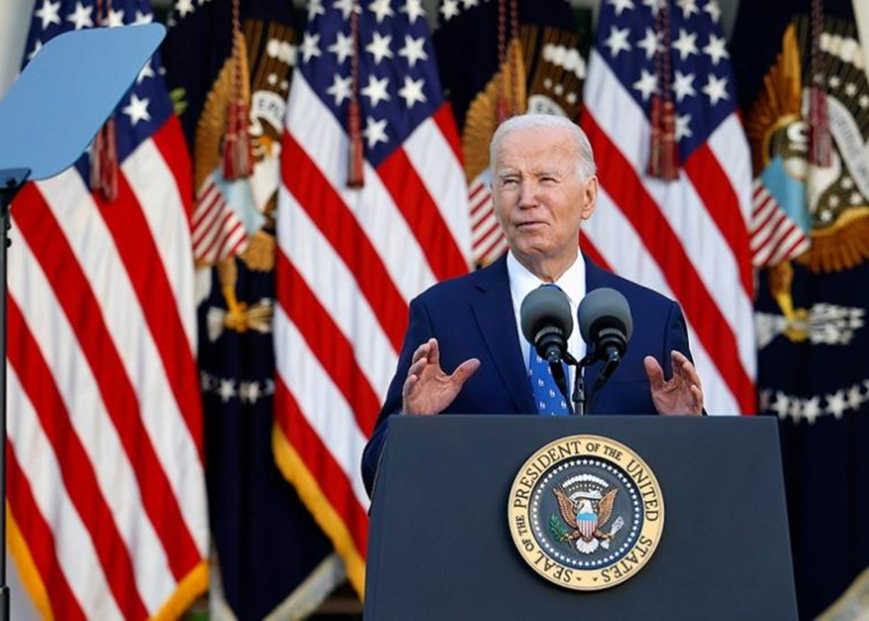 Байден закликав змінити Конституцію США