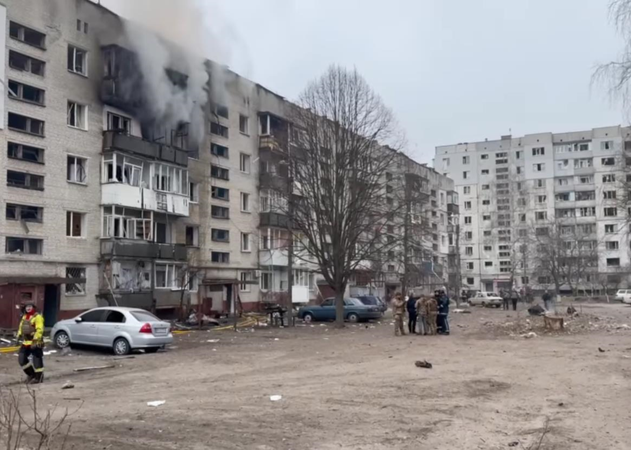 Росіяни обстріляли ракетами Суми, багато поранених