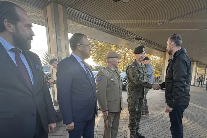 Віцепрем’єр-міністр Польщі з військовою делегацією прибув до Києва