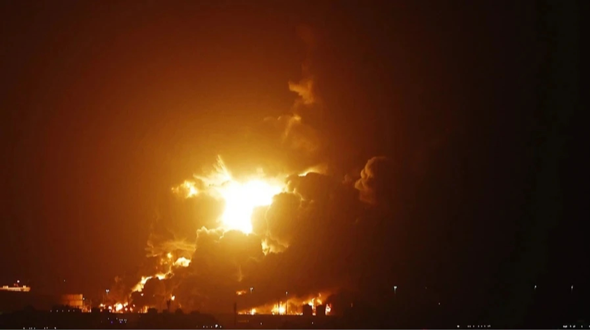 У Росії дрони уразили нафтопідприємства: які саме об’єкти атаковані