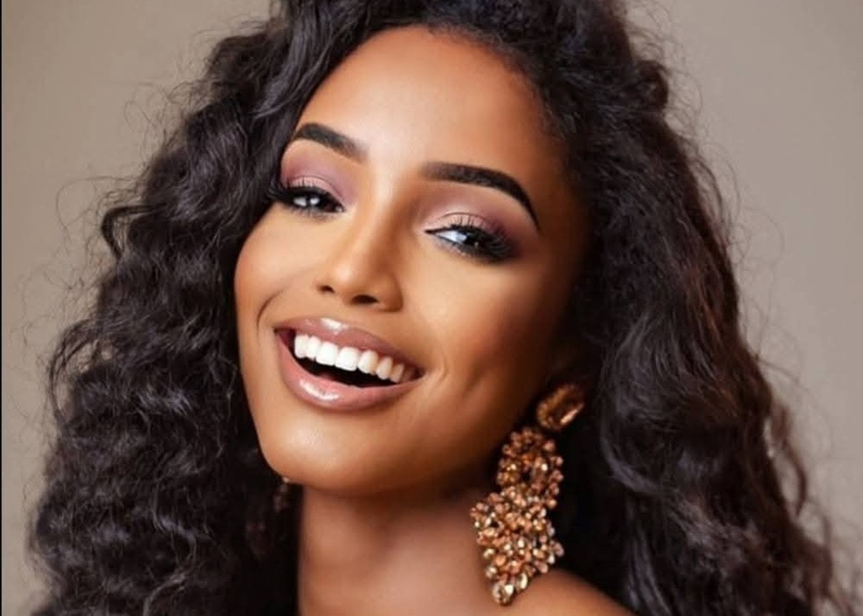 Міс Ямайка впала на сцені Міс Всесвіт: учасницю винесли на ношах