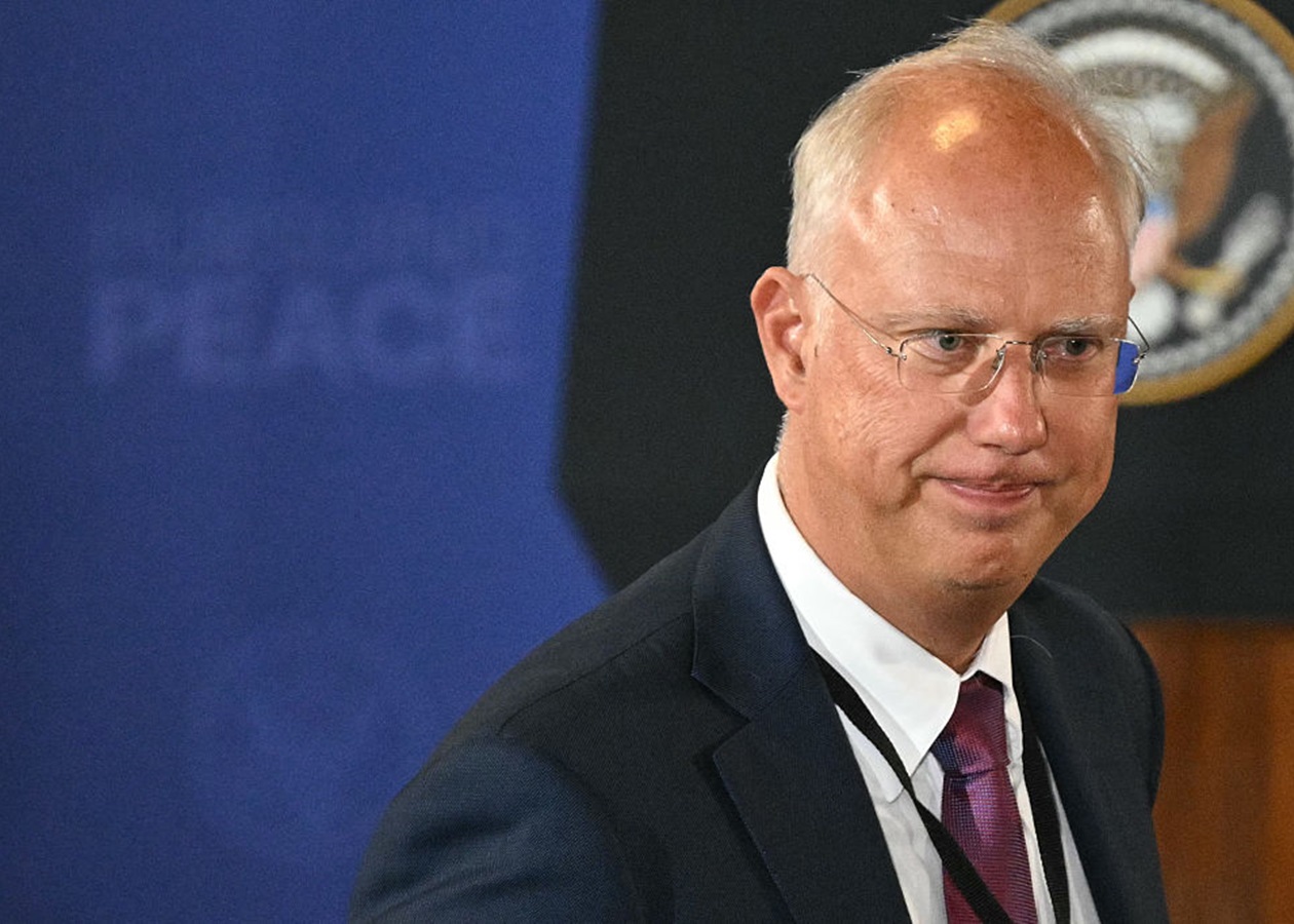 Переговори України та РФ відтермінували після візиту Дмитрієва до США