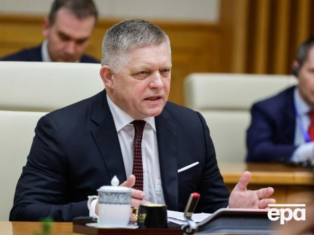 Може починати рити підземний хід? Ще одна країна не дозволила Фіцо летіти своїм небом на парад до Путіна