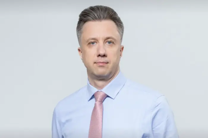 Щомісяця отримує понад $60 тис. Зарплата члена правління Приватбанку за час війни зросла у шість разів