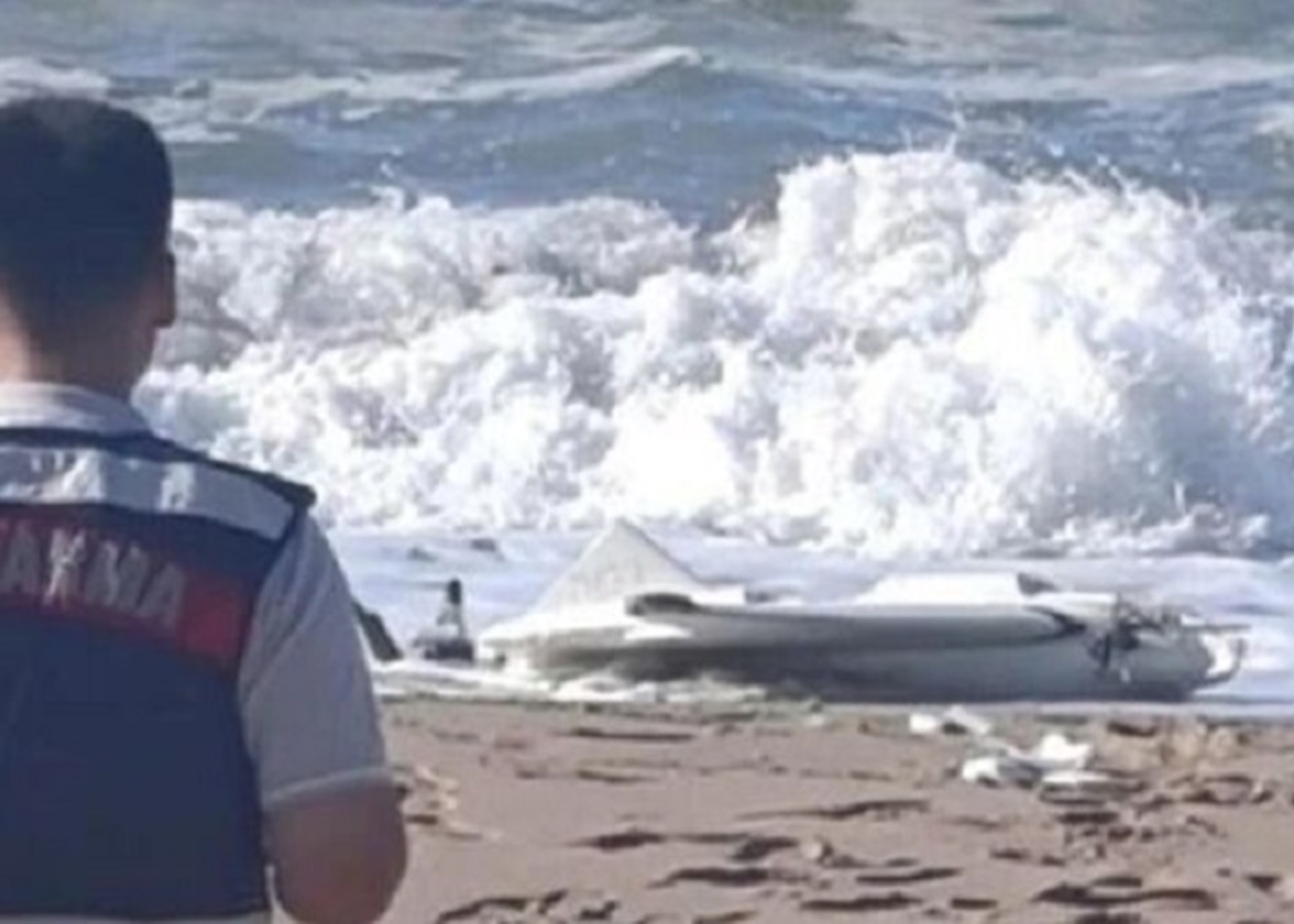 Безпілотник із боєприпасами винесло на пляж Туреччини