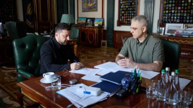 Йдуть кадрові зміни: Поклад вибудовує свою вертикаль у СБУ, але в Раді його вважають "непрохідним", - УП