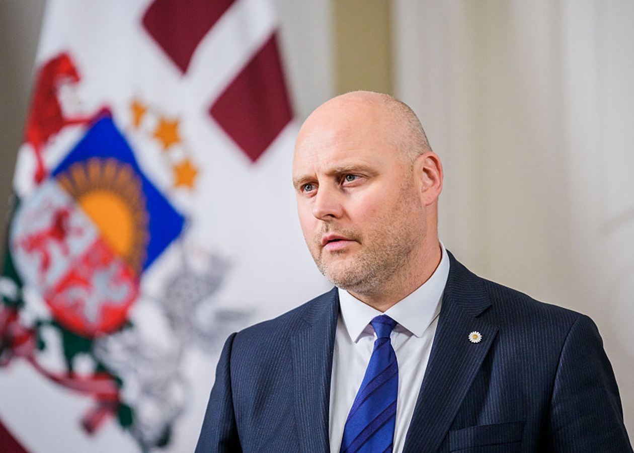 Латвія заблокувала зняття санкцій ЄС з Усманова та Фрідмана