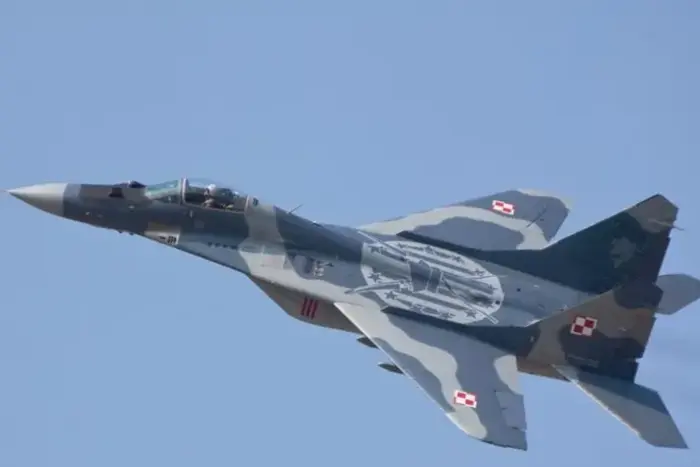 Польща шукає невідомий об’єкт, який міг впасти біля кордону з Росією: піднято винищувачі