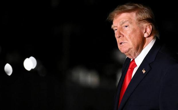 Підіграє Путіну: “Миротворчий” підхід Трампа до війни РФ проти України досі приніс більше шкоди, ніж користі, - Bloomberg