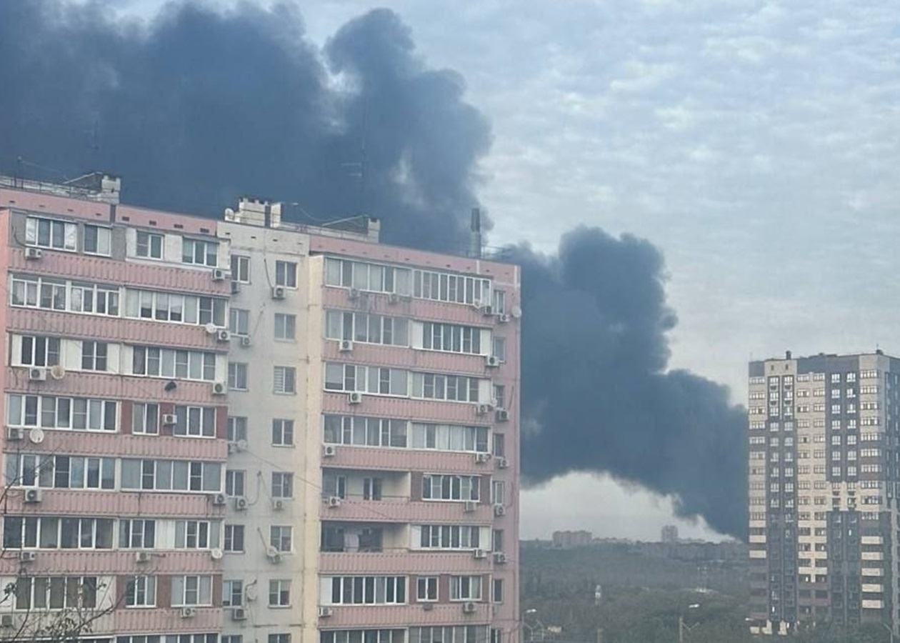 У РФ масштабна пожежа на промисловому підприємстві