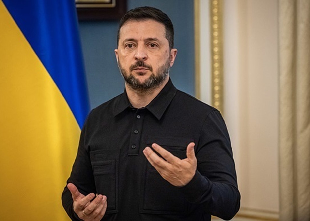 Атака РФ на Луцьк: Зеленський вимагає рішучих дій