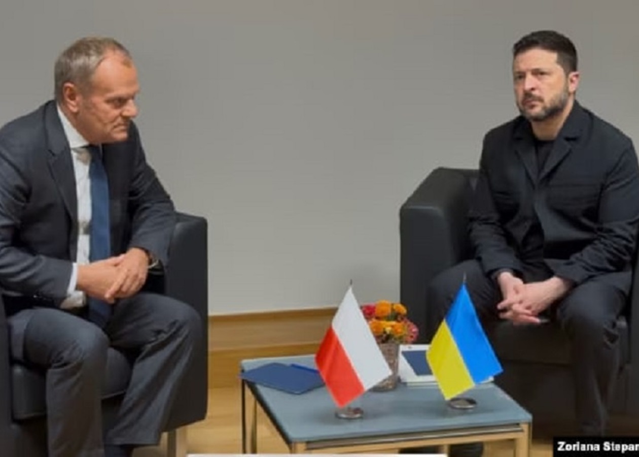 Зеленський подякував Туску за "непублічну допомогу"