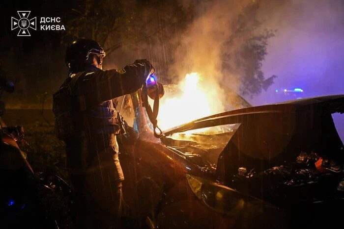Росія атакувала Київ: двоє людей загинули, щонайменше восьмеро постраждали